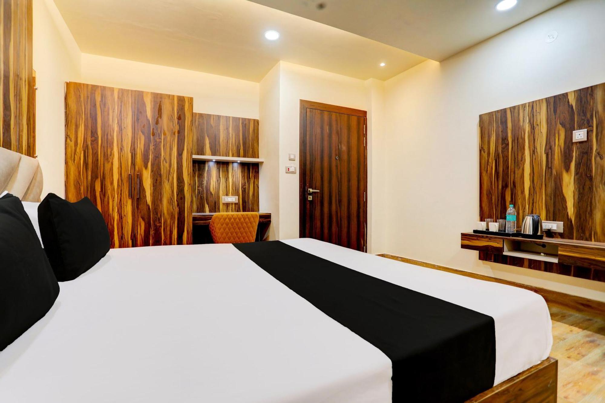 Hotel O Krishna Greens Kanpur Extérieur photo